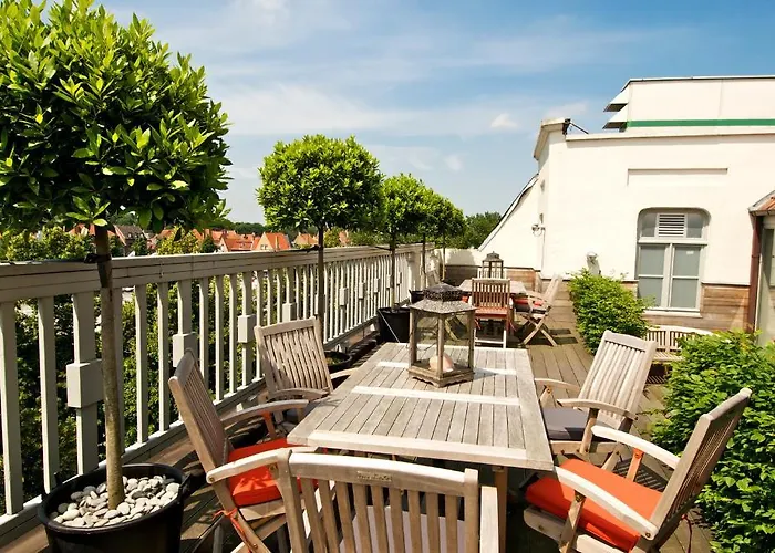 Hotel Bliss